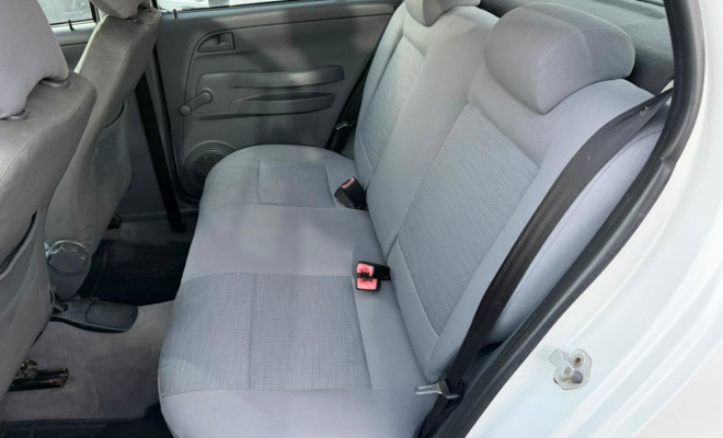 VW - VolksWagen Fox Plus 1.6Mi/ 1.6Mi Total Flex 8V 4p 2009 Flex-7