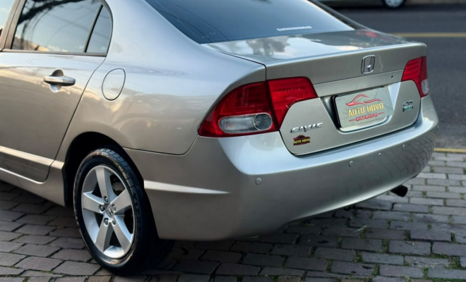 Honda Civic Sedan LXS 1.8/1.8 Flex 16V Aut. 4p 2008 Flex-3