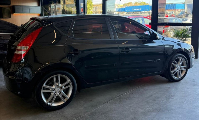 Hyundai i30 2.0 16V 145cv 5p Aut. 2010 Gasolina-2