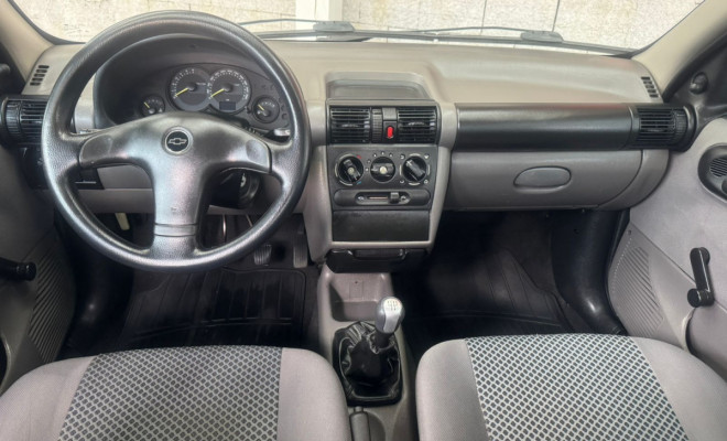 GM - Chevrolet Classic Life/LS 1.0 VHC FlexP. 4p 2010 Flex-3