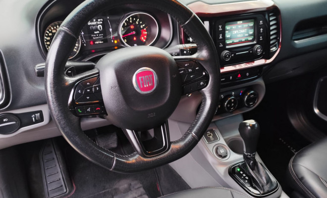 Fiat Toro Freedom Road 2.4 16V Flex Aut. 2018 Flex-4