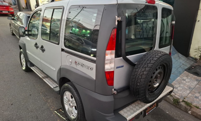 Fiat Doblo Adventure/ Adv.ER 1.8 mpi 8V 103cv 2004 Gasolina-2