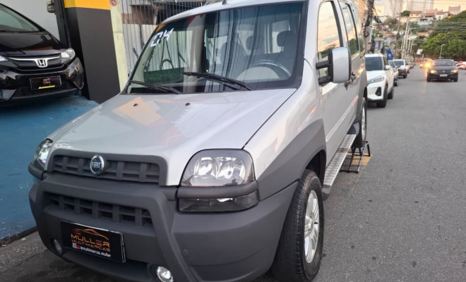 Fiat Doblo Adventure/ Adv.ER 1.8 mpi 8V 103cv 2004 Gasolina-1