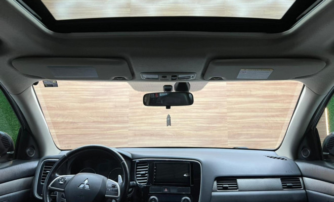 Mitsubishi OUTLANDER 3.0/ GT 3.0 V6 Aut. 2015-3