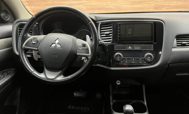Mitsubishi OUTLANDER 3.0/ GT 3.0 V6 Aut. 2015-5