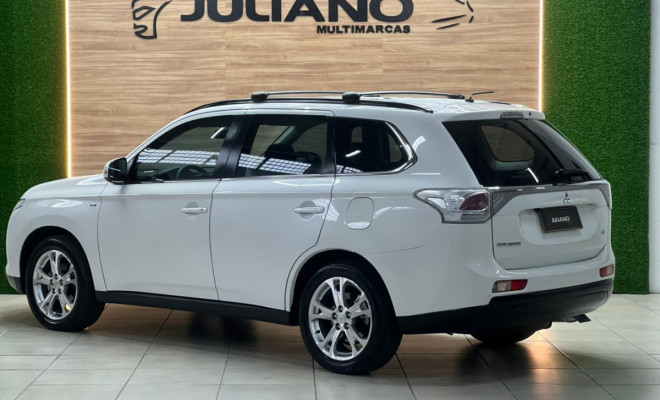 Mitsubishi OUTLANDER 3.0/ GT 3.0 V6 Aut. 2015-2