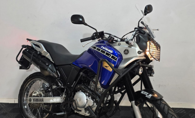 YAMAHA XTZ 250 TENERE/TENERE BLUEFLEX 2016 Gasolina