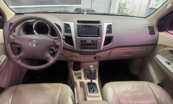 Toyota Hilux SW4 SRV D4-D 4x4 3.0 TDI Dies. Aut 2008 Diesel-3