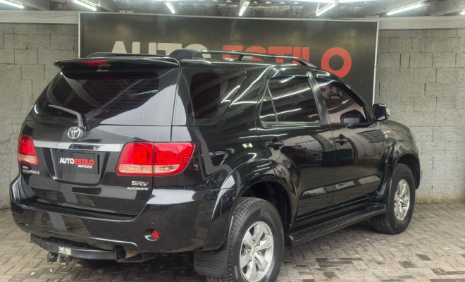 Toyota Hilux SW4 SRV D4-D 4x4 3.0 TDI Dies. Aut 2008 Diesel-1