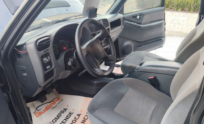GM - Chevrolet S10 P-Up Advant. 2.4/2.4 MPFI F.Power CD 2010 Diesel-9
