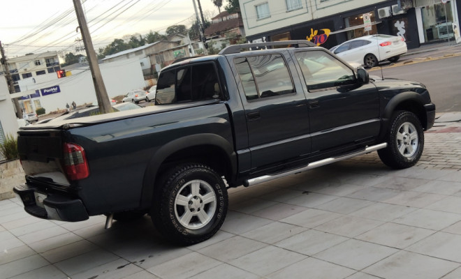 GM - Chevrolet S10 P-Up Advant. 2.4/2.4 MPFI F.Power CD 2010 Diesel-1
