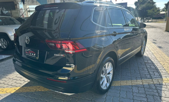 VW - VolksWagen TIGUAN Allspac Comf 250 TSI 1.4 Flex 2018 Flex-3
