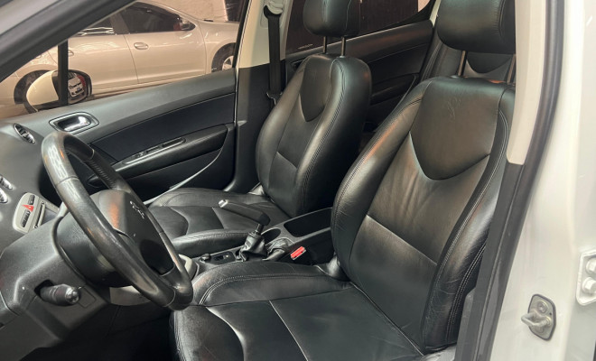 Peugeot 308 Active 1.6 Flex 16V 5p mec. 2015-8