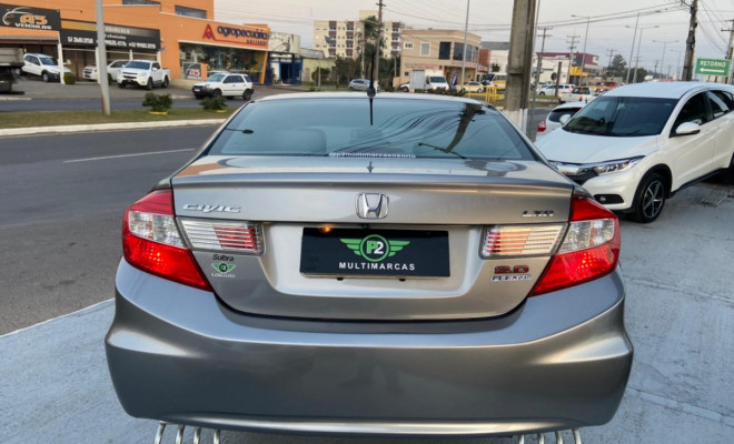 Honda Civic Sedan LXR 2.0 Flexone 16V Aut. 4p 2014 Flex-14