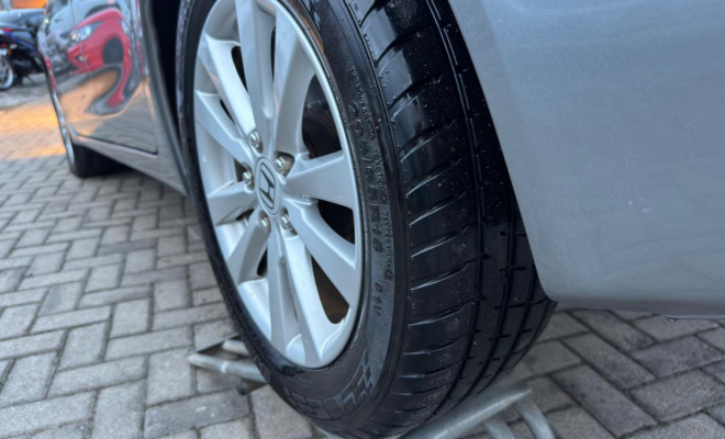 Honda Civic Sedan LXR 2.0 Flexone 16V Aut. 4p 2014 Flex-16