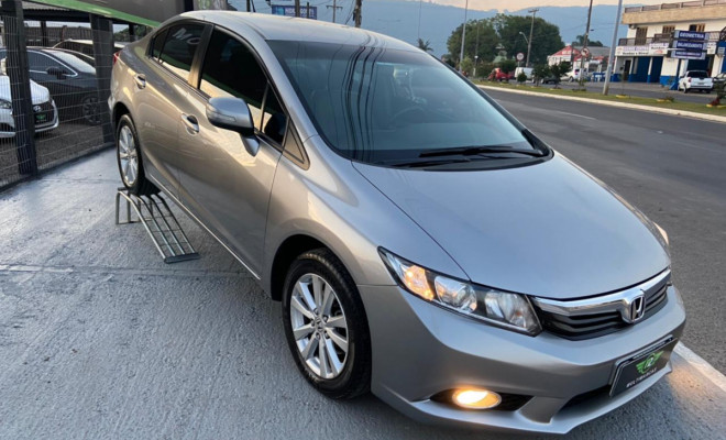 Honda Civic Sedan LXR 2.0 Flexone 16V Aut. 4p 2014 Flex-0