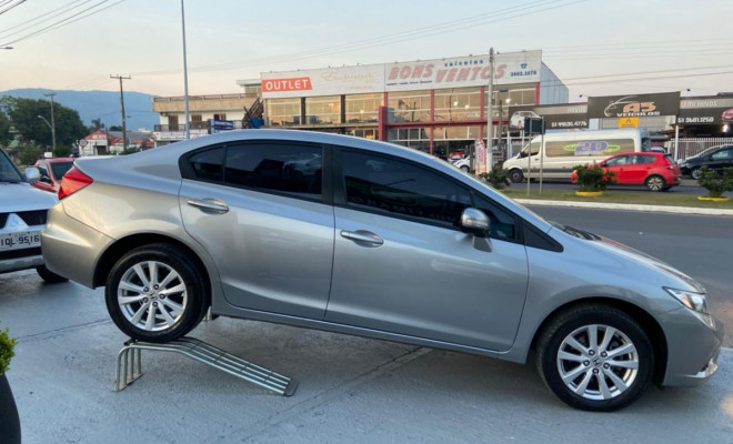 Honda Civic Sedan LXR 2.0 Flexone 16V Aut. 4p 2014 Flex-15