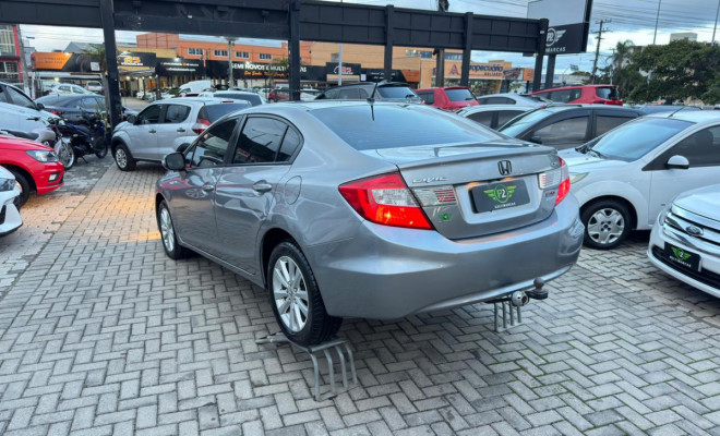 Honda Civic Sedan LXR 2.0 Flexone 16V Aut. 4p 2014 Flex-3