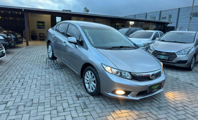 Honda Civic Sedan LXR 2.0 Flexone 16V Aut. 4p 2014 Flex-1