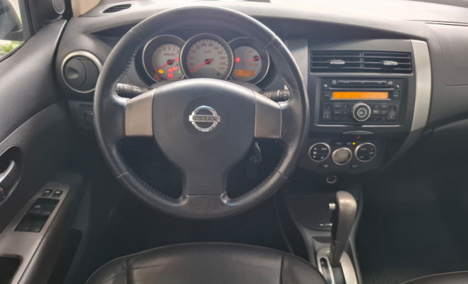 Nissan LIVINA X-GEAR SL/X-GEAR 1.8 Flex F. Aut. 2013 Flex-9