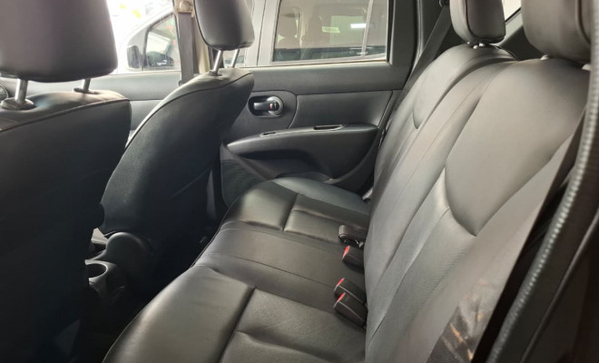 Nissan LIVINA X-GEAR SL/X-GEAR 1.8 Flex F. Aut. 2013 Flex-14