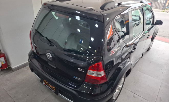 Nissan LIVINA X-GEAR SL/X-GEAR 1.8 Flex F. Aut. 2013 Flex-21