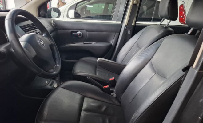 Nissan LIVINA X-GEAR SL/X-GEAR 1.8 Flex F. Aut. 2013 Flex-13