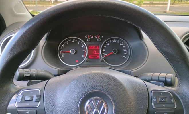 VW - VolksWagen VOYAGE Trendline 1.6 T.Flex 8V 4p 2015 Flex-9