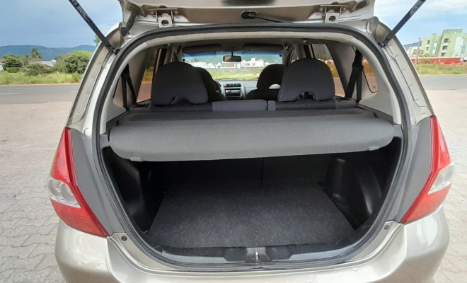Honda Fit LX 1.4/ 1.4 Flex 8V/16V 5p Aut. 2007 Flex-11