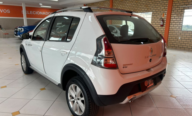 Renault SANDERO STEPWAY Hi-Power 1.6 8V 5p 2014 Flex-5