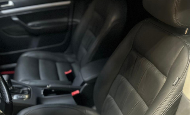 VW - VolksWagen JETTA 2.5 20V 150/170cv Tiptronic 2009 Gasolina-9