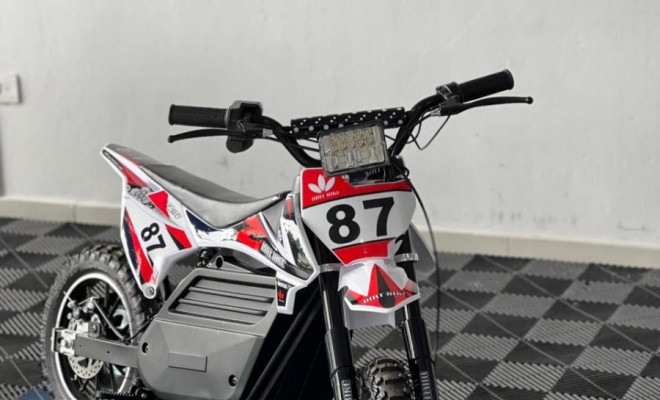 ALMADA Moto de trilha infantil 100% elétrica homem aranha 2026 Elétrico-1