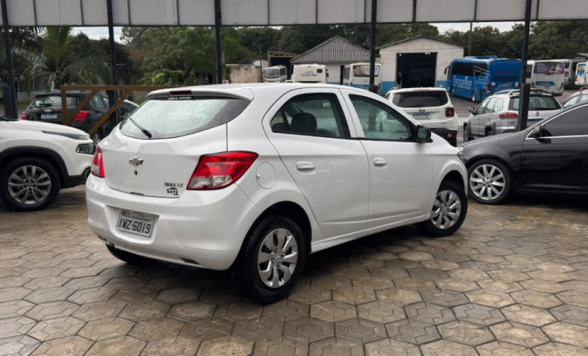 GM - Chevrolet ONIX HATCH LS 1.0 8V FlexPower 5p Mec. 2016 Flex-3