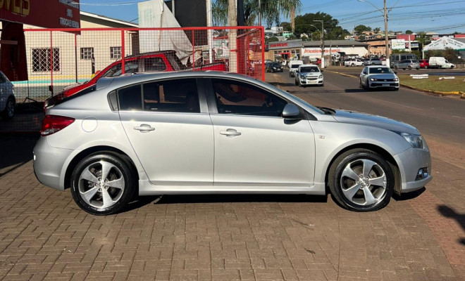 GM - Chevrolet CRUZE HB Sport LT 1.8 16V FlexP. 5p Aut 2014 Flex-4