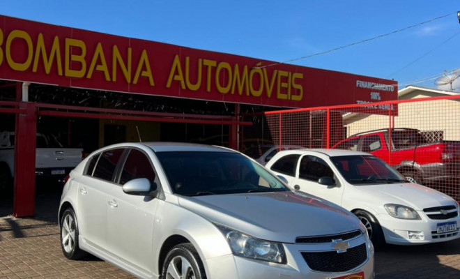 GM - Chevrolet CRUZE HB Sport LT 1.8 16V FlexP. 5p Aut 2014 Flex-5