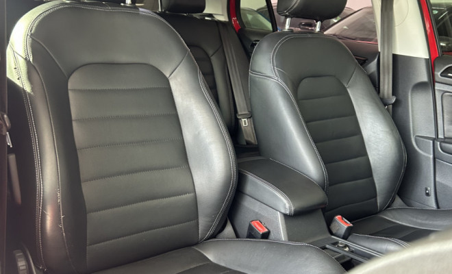 VW - VolksWagen Golf Highline 1.4 TSI 140cv Aut. 2014 Flex-8