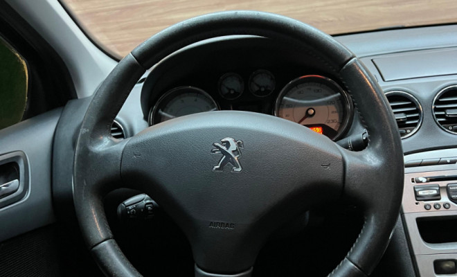 Peugeot 308 Allure 2.0 Flex 16V 5p Mec. 2014 Flex-8