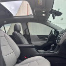 Completíssima, teto solar panorâmico, bancos em couro, multimídia com câmera de ré, chave de presença, park assist, top de linha.-13