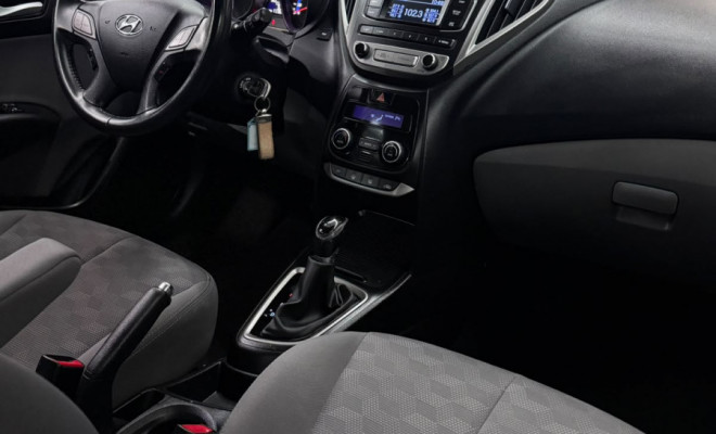 Hyundai HB20S Premium 1.6 Flex 16V Aut. 4p 2017 Flex-24