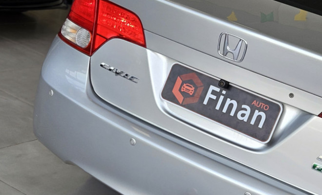Honda Civic Sedan LXS 1.8/1.8 Flex 16V Aut. 4p 2010 Flex-11