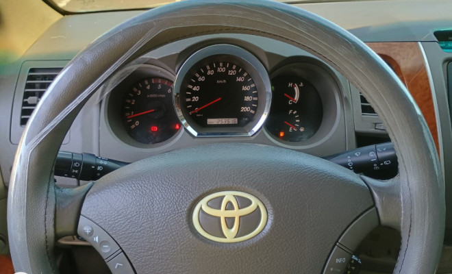 Toyota Hilux SW4 SRV D4-D 4x4 3.0 TDI Dies. Aut 2011 Diesel-10
