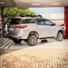 Toyota Hilux SW4 SRX 4x4 2.8 TDI 16V Dies. Aut. 2022 Diesel-2