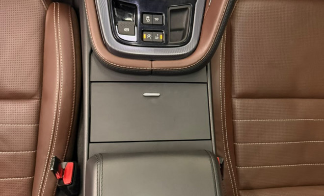 Jaguar F-Type 2.0 R-Dynamic Coupe 300cv Aut. 2019 Gasolina-3