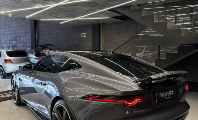 Jaguar F-Type 2.0 R-Dynamic Coupe 300cv Aut. 2019 Gasolina-13