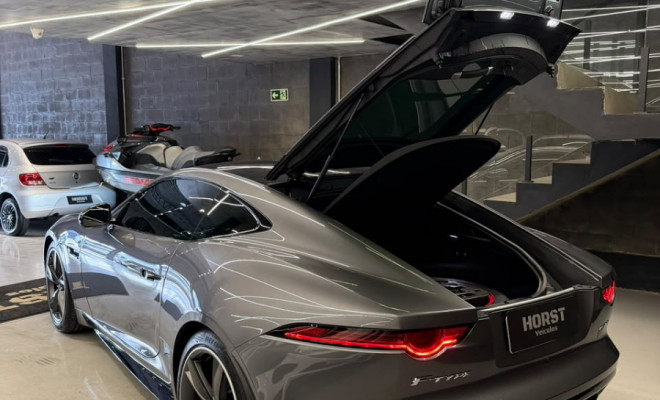 Jaguar F-Type 2.0 R-Dynamic Coupe 300cv Aut. 2019 Gasolina-11