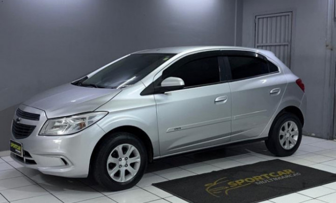 GM - Chevrolet ONIX HATCH Joy 1.0 8V Flex 5p Mec. 2018 Flex