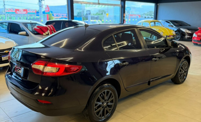 Renault FLUENCE Sed. Dynamique 2.0 16V FLEX Aut. 2016 Flex-4
