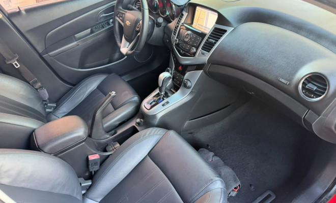 GM - Chevrolet CRUZE HB Sport LTZ 1.8 16V FlexP. 5p Aut 2012 Flex-6