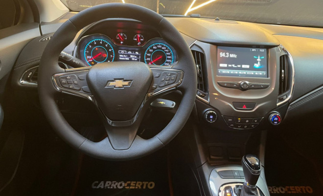 GM - Chevrolet CRUZE LT 1.4 1Aut. 2019 Flex  Espaço e conforto-5