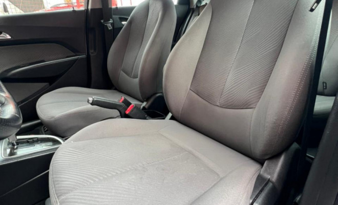 Hyundai HB20X Premium 1.6 Flex 16V Aut. 2015 Flex-8